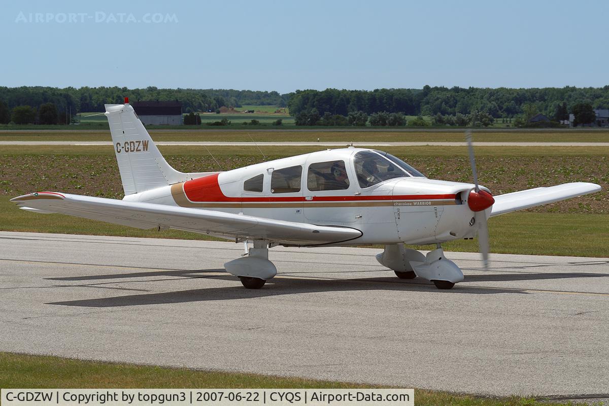 C-GDZW, 1976 Piper PA-28-151 Cherokee Warrior C/N 28-7615238, Arriving for an Airshow.