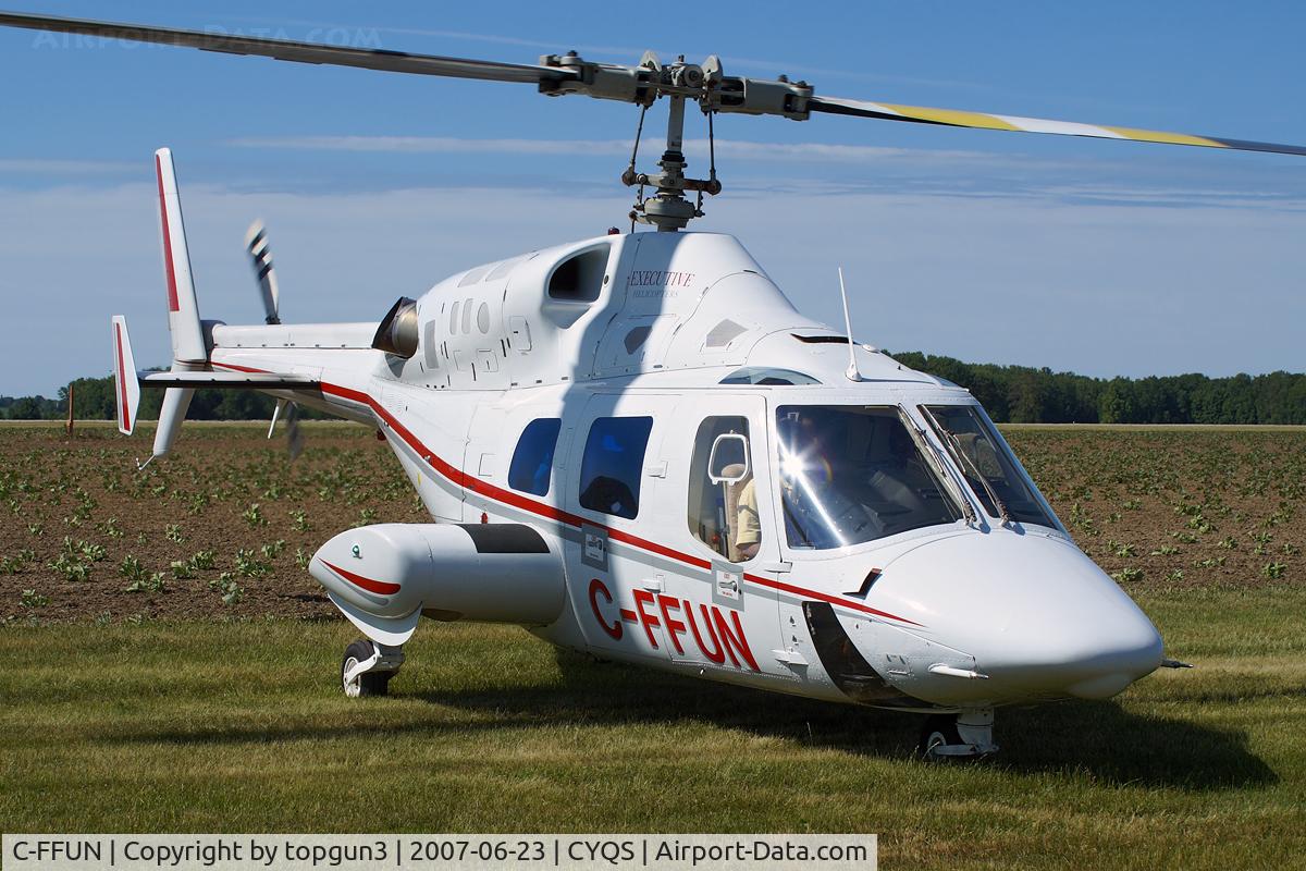 C-FFUN, Bell 222B C/N 47146, Arriving for an Airshow.