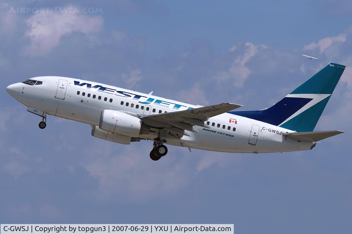 C-GWSJ, 2006 Boeing 737-6CT C/N 34621, Departing RWY33.