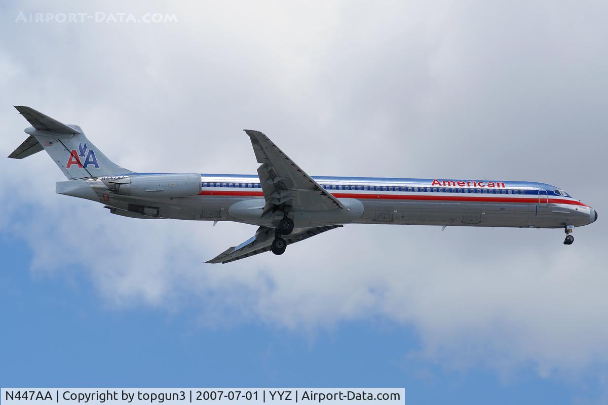 N447AA, 1987 McDonnell Douglas MD-82 (DC-9-82) C/N 49473, Short final for RWY05.