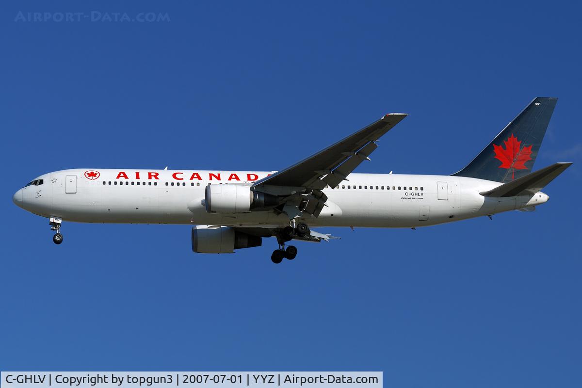 C-GHLV, 2001 Boeing 767-333 C/N 30852, Short final for RWY06R.