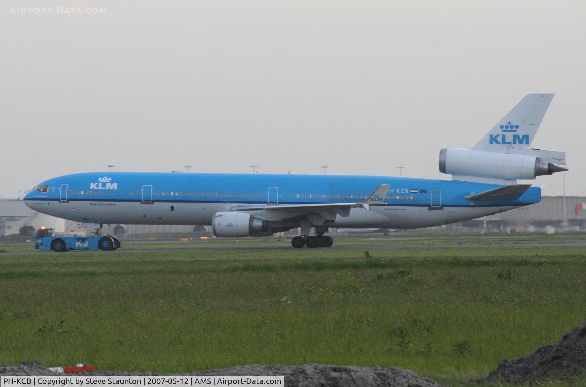 PH-KCB, 1994 McDonnell Douglas MD-11 C/N 48556, Taken on a gloomy evening @ Schipol