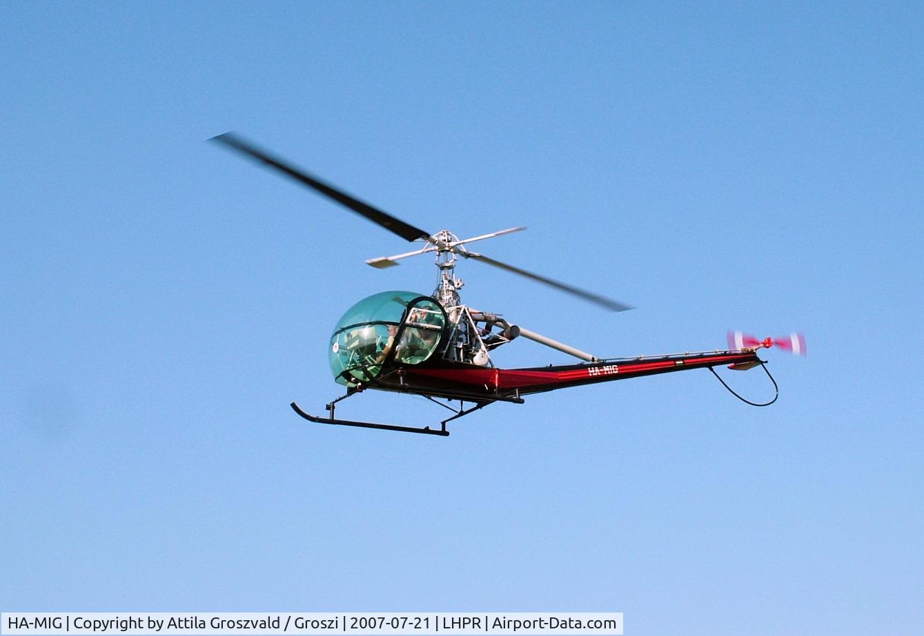 HA-MIG, 1959 Hiller UH-12D C/N 1145, ex. 58-5496(N),N67664,N16MQ - GyÅ‘r-PÃ©r Airport - Airshow