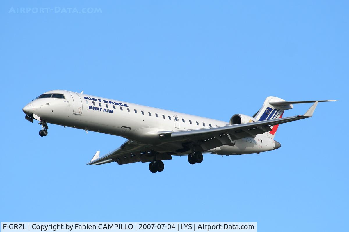 F-GRZL, 2006 Bombardier CRJ-700 (CL-600-2C10) Regional Jet C/N 10245, 350D + 100-300F4 Sigma