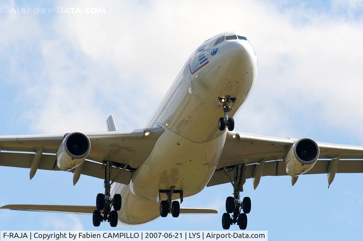 F-RAJA, 1995 Airbus A340-212 C/N 075, 350D + 100-300F4 Sigma