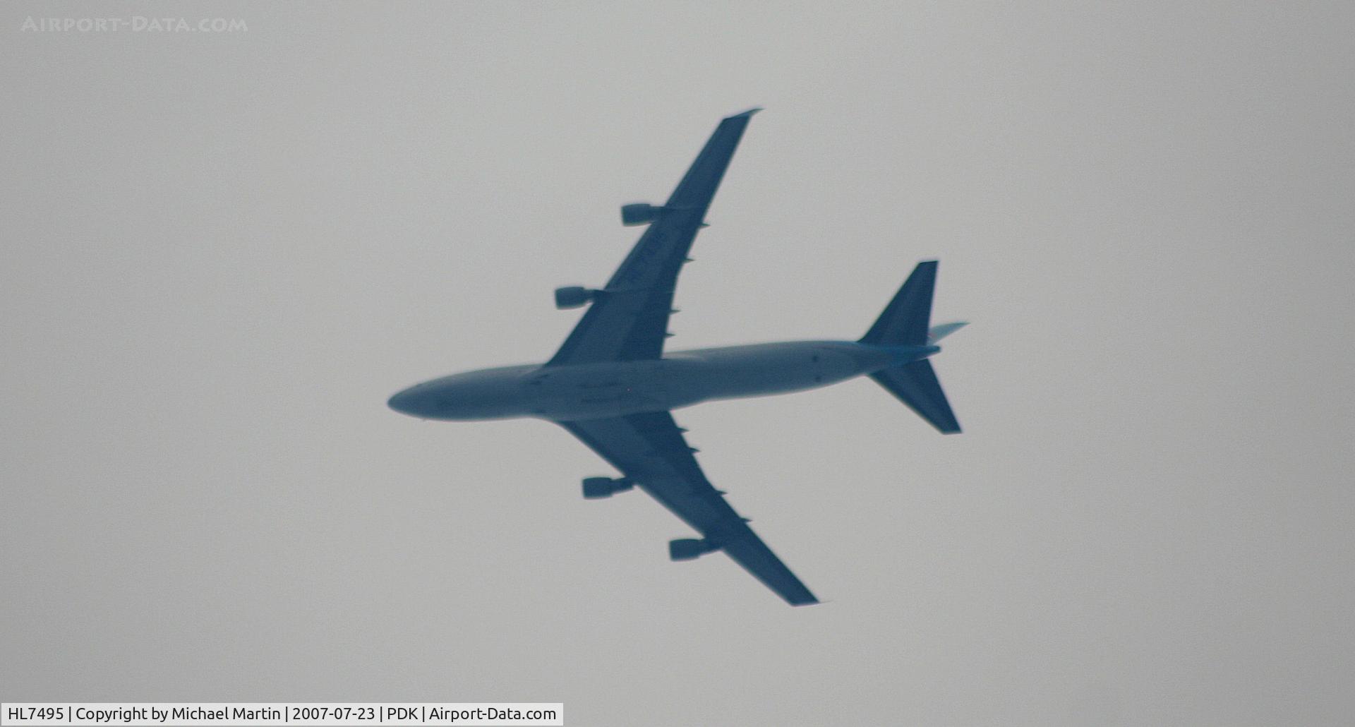 HL7495, Boeing 747-4B5 C/N 28096, KAL36 10000\' above PDK