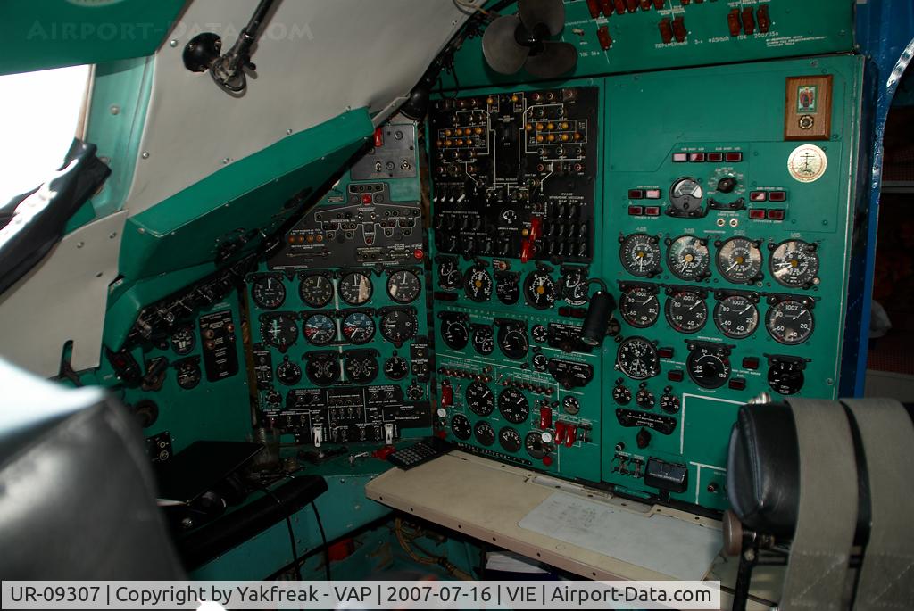 UR-09307, 1974 Antonov An-22A C/N 043481244, Antonov Design Bureau Antonov 22