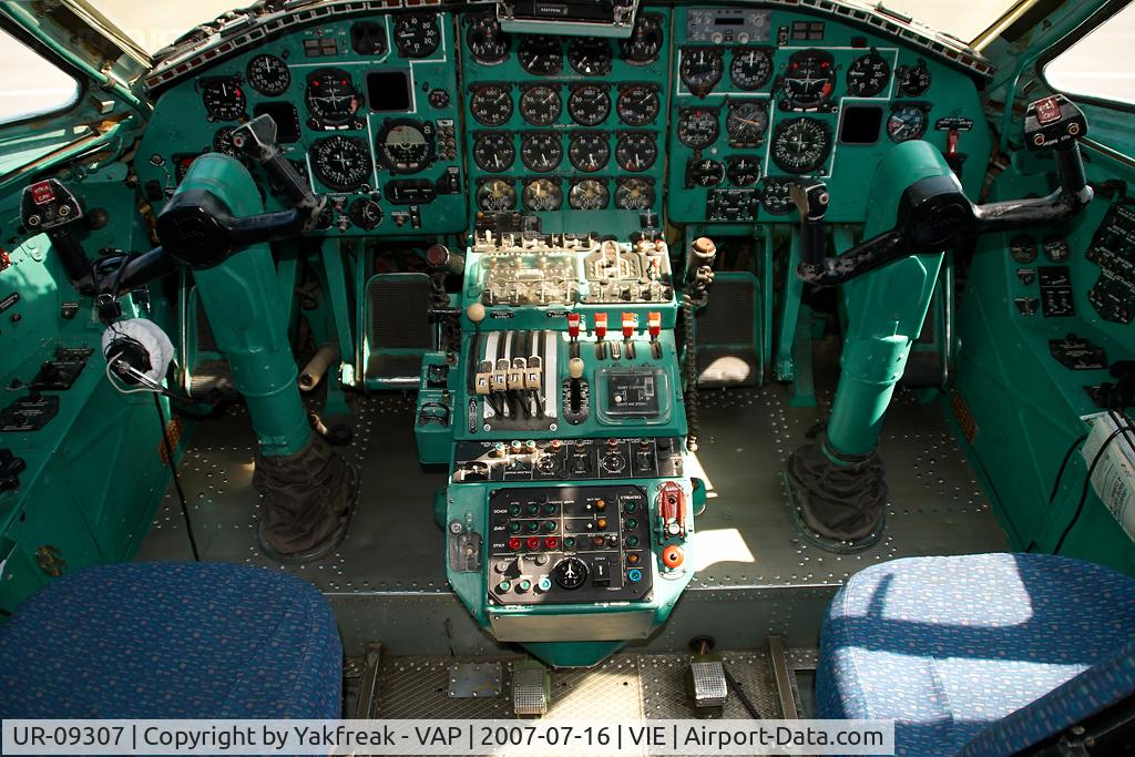 UR-09307, 1974 Antonov An-22A C/N 043481244, Antonov Design Bureau Antonov 22