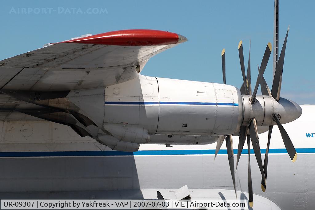 UR-09307, 1974 Antonov An-22A C/N 043481244, Antonov Design Bureau Antonov 22