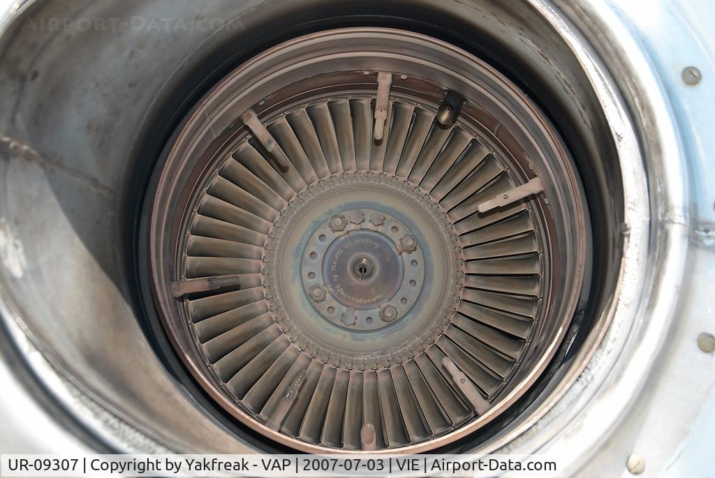 UR-09307, 1974 Antonov An-22A C/N 043481244, Antonov Design Bureau Antonov 22 auxilary power unit exhaust