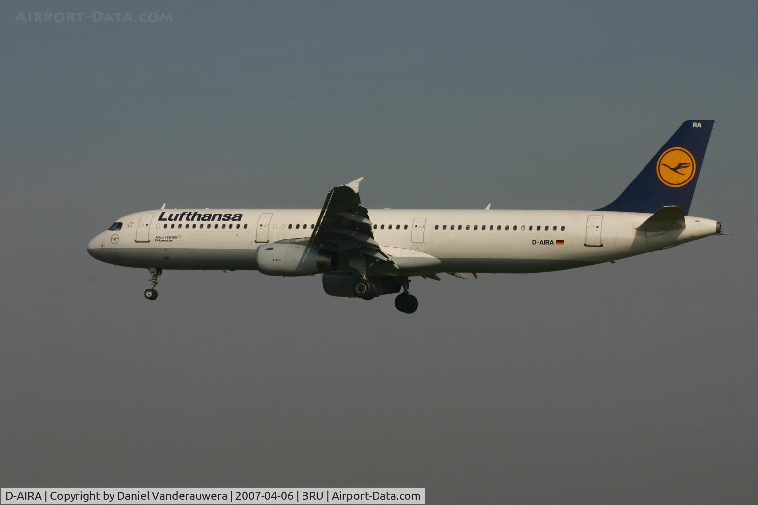 D-AIRA, 1993 Airbus A321-131 C/N 0458, shortly before landing on rwy 25L