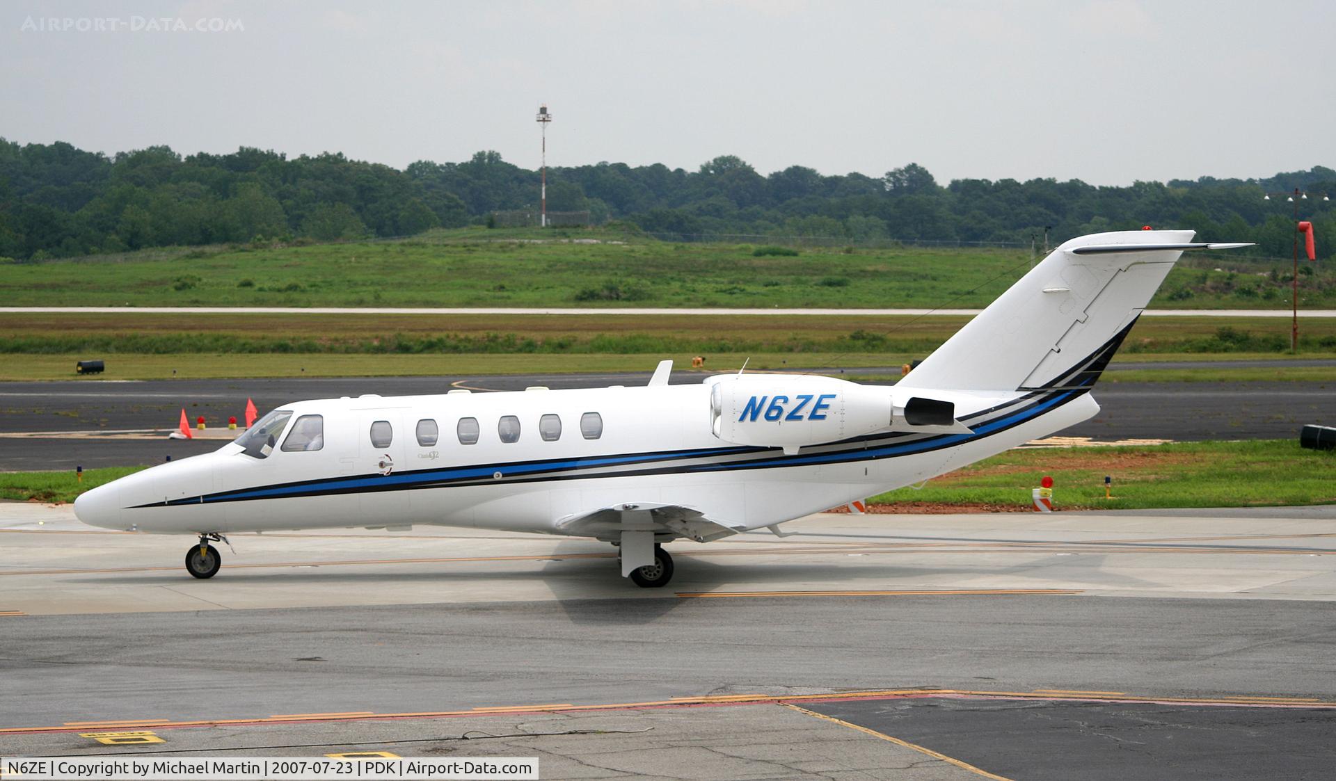 N6ZE, 2003 Cessna 525A CitationJet CJ2 C/N 525A-0141, Taxing to Jet Fueling