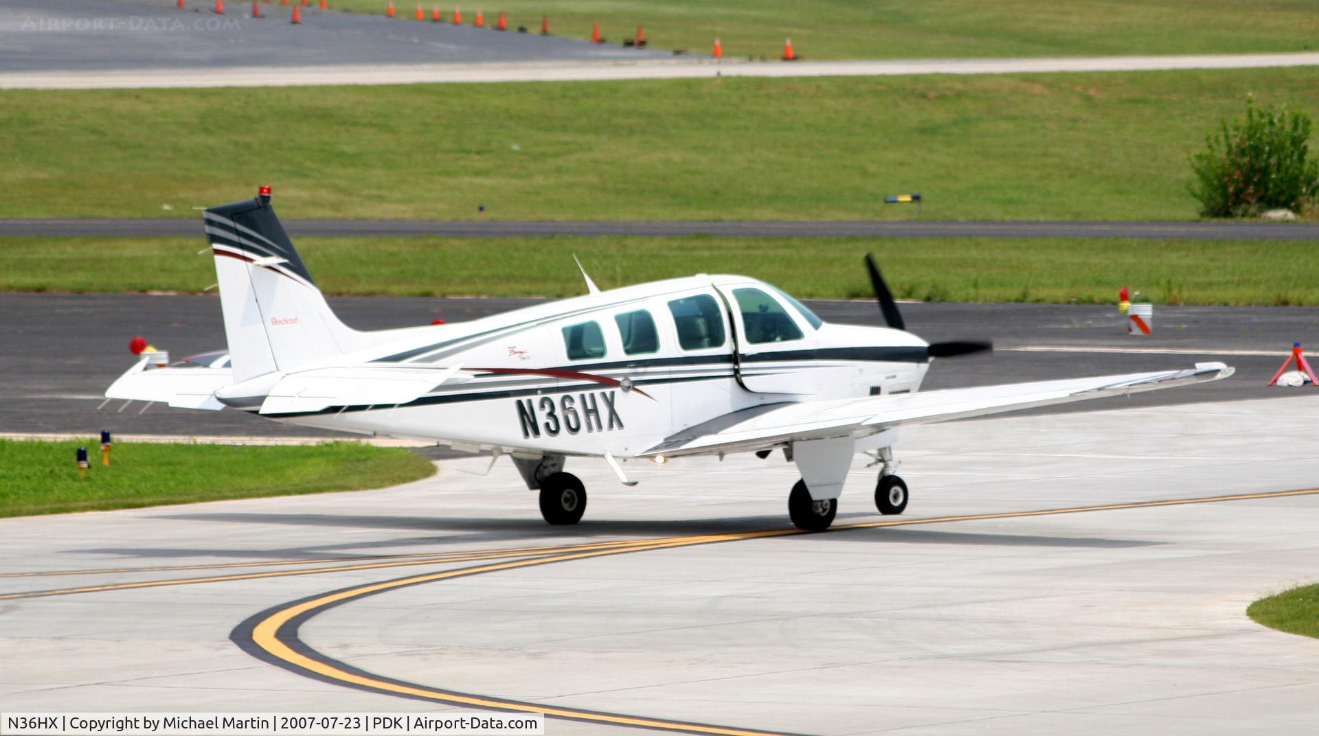 N36HX, 1998 Beech B36TC Bonanza C/N EA-614, Taxing to Runway 20R