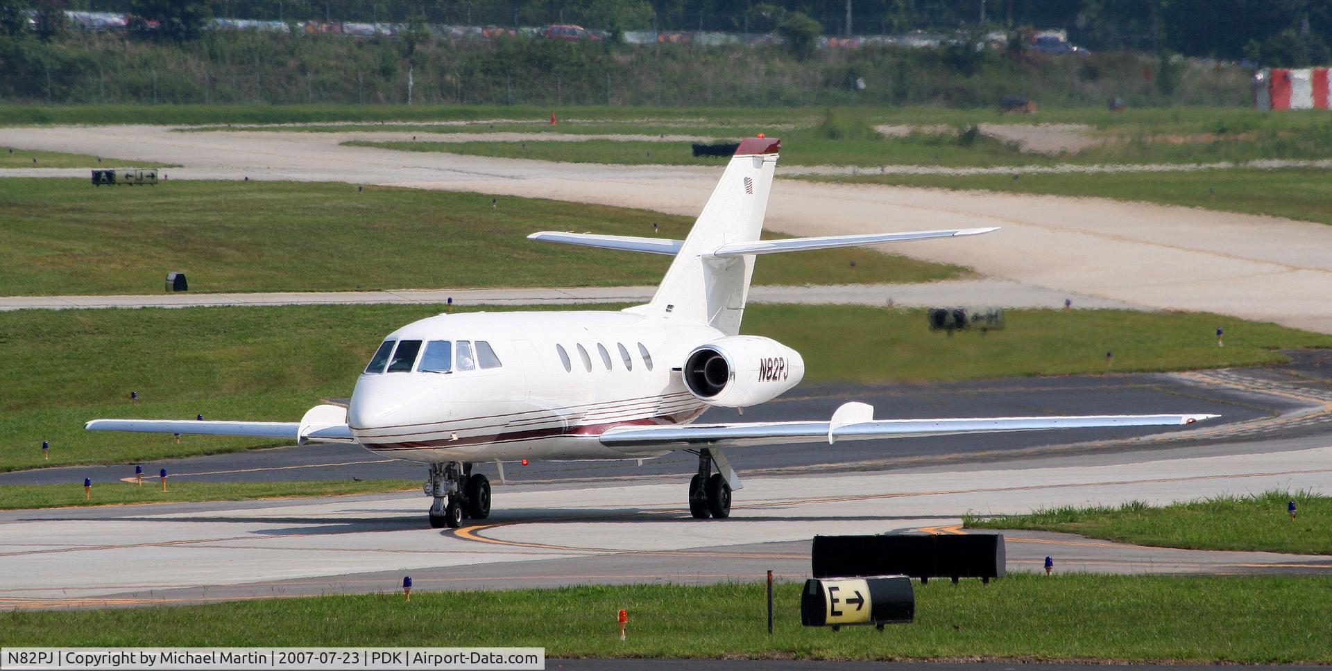 N82PJ, 1968 Dassault Falcon (Mystere) 20D C/N 177, Taxing to Mercury Air Center