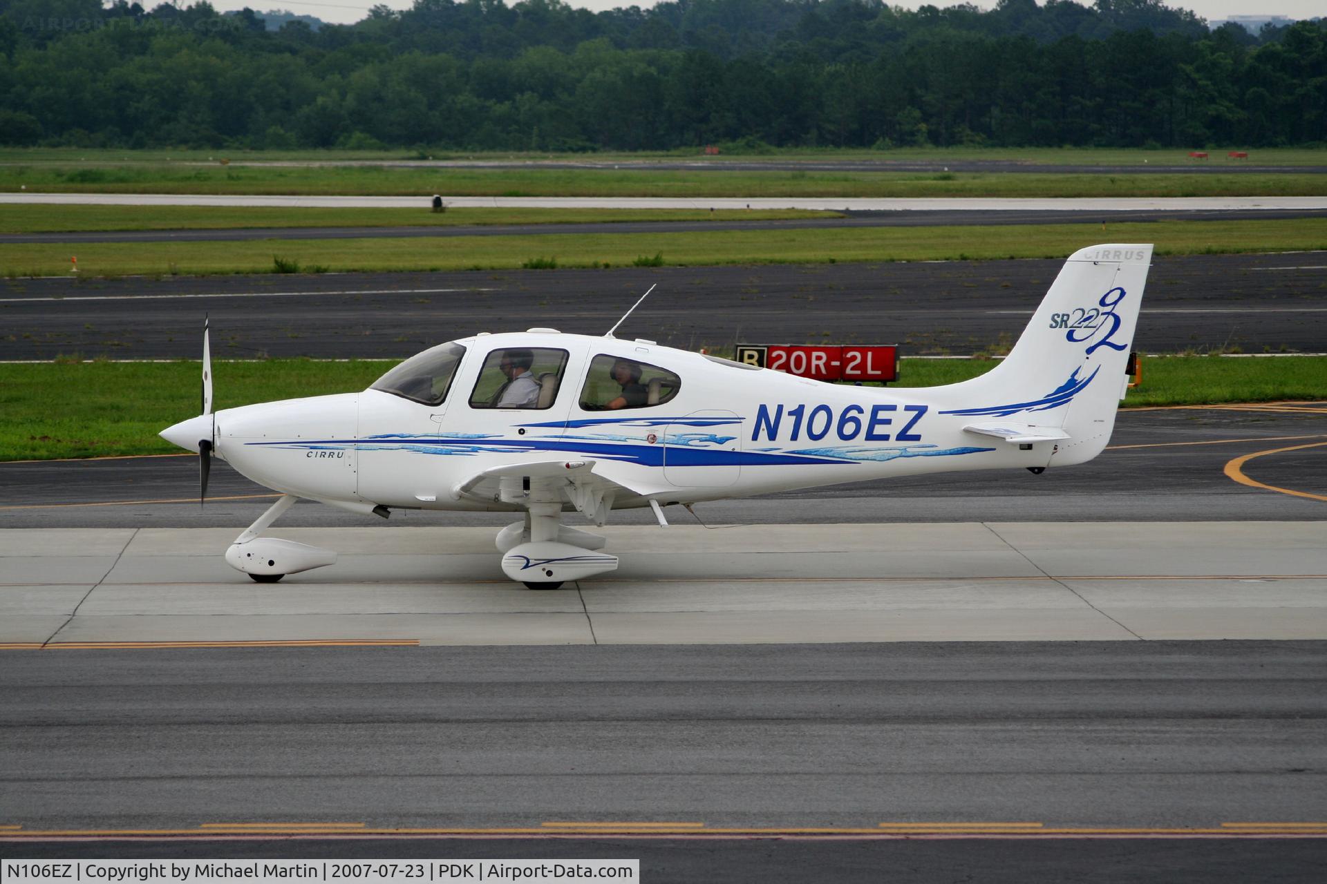 N106EZ, 2006 Cirrus SR22 G2 C/N 2044, Taxing to Epps Air Service
