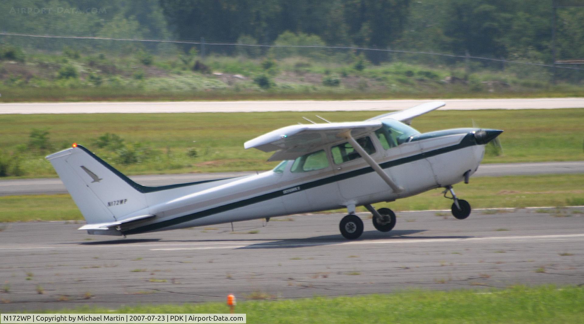 N172WP, 1980 Cessna 172P C/N 17274521, Someone tell this pilot the 172 is NOT a tail dragger!