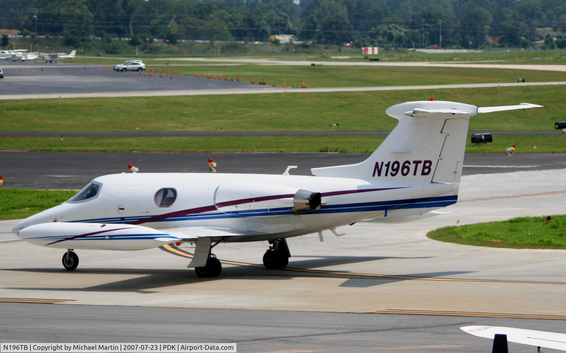 N196TB, 1969 Learjet 24B C/N 196, Taxing to Jet Fueling