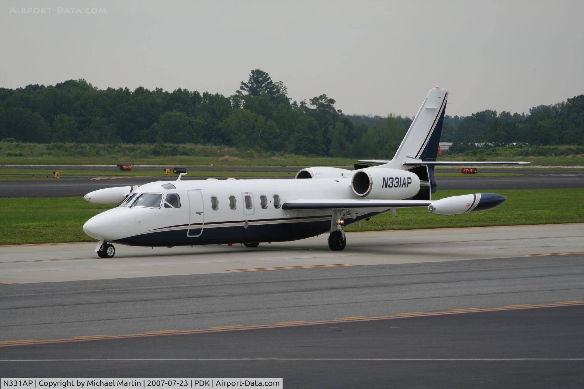 N331AP, 1977 Israel Aircraft Industries 1124 C/N 205, Taxing to Epps Air Service