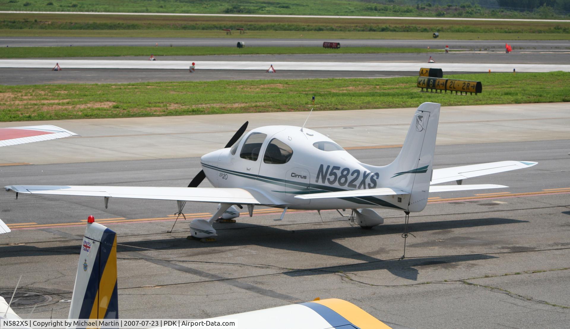 N582XS, 2001 Cirrus SR20 C/N 1152, Tied down @ Epps Air Service