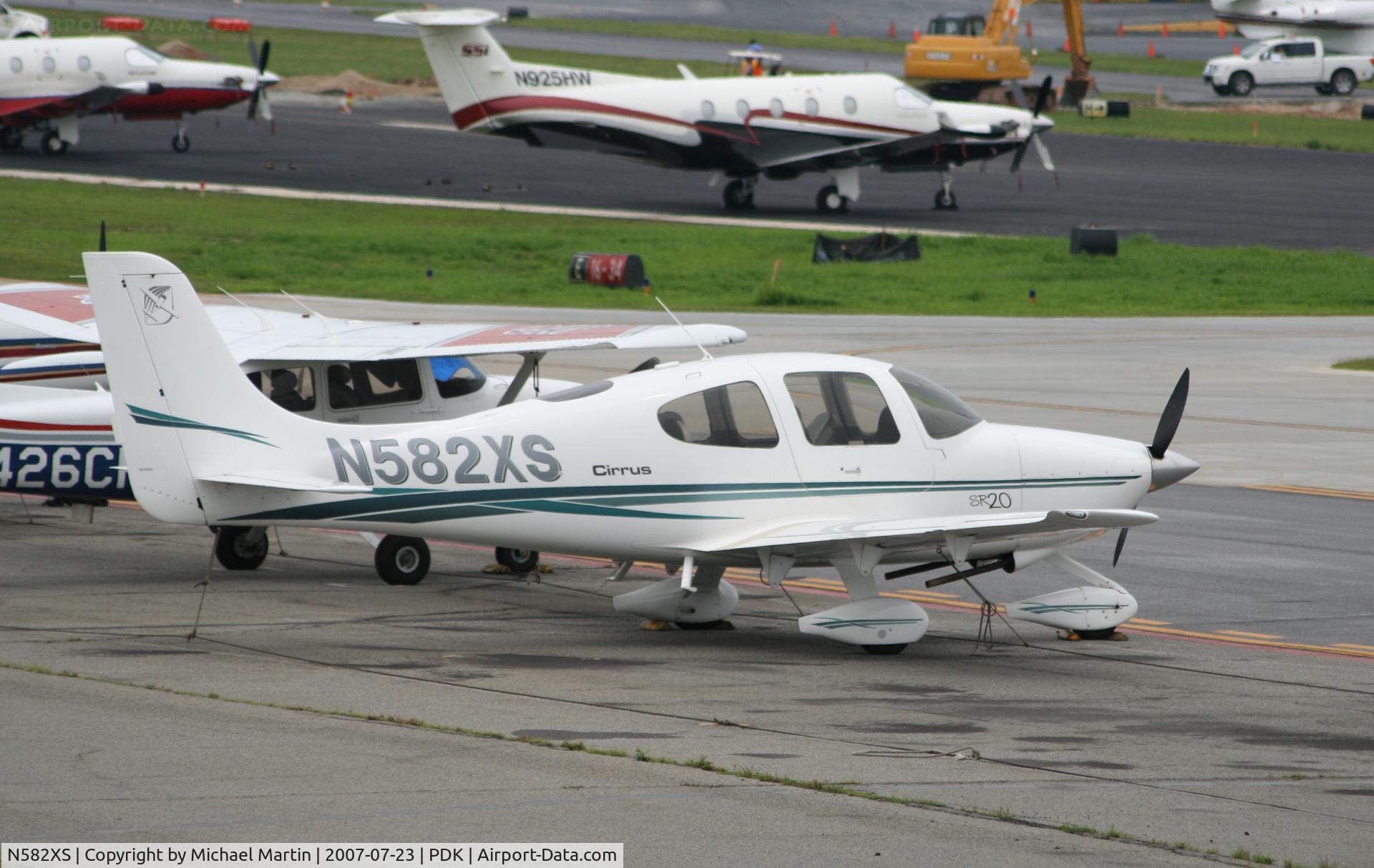 N582XS, 2001 Cirrus SR20 C/N 1152, Tied down @ Epps Air Service