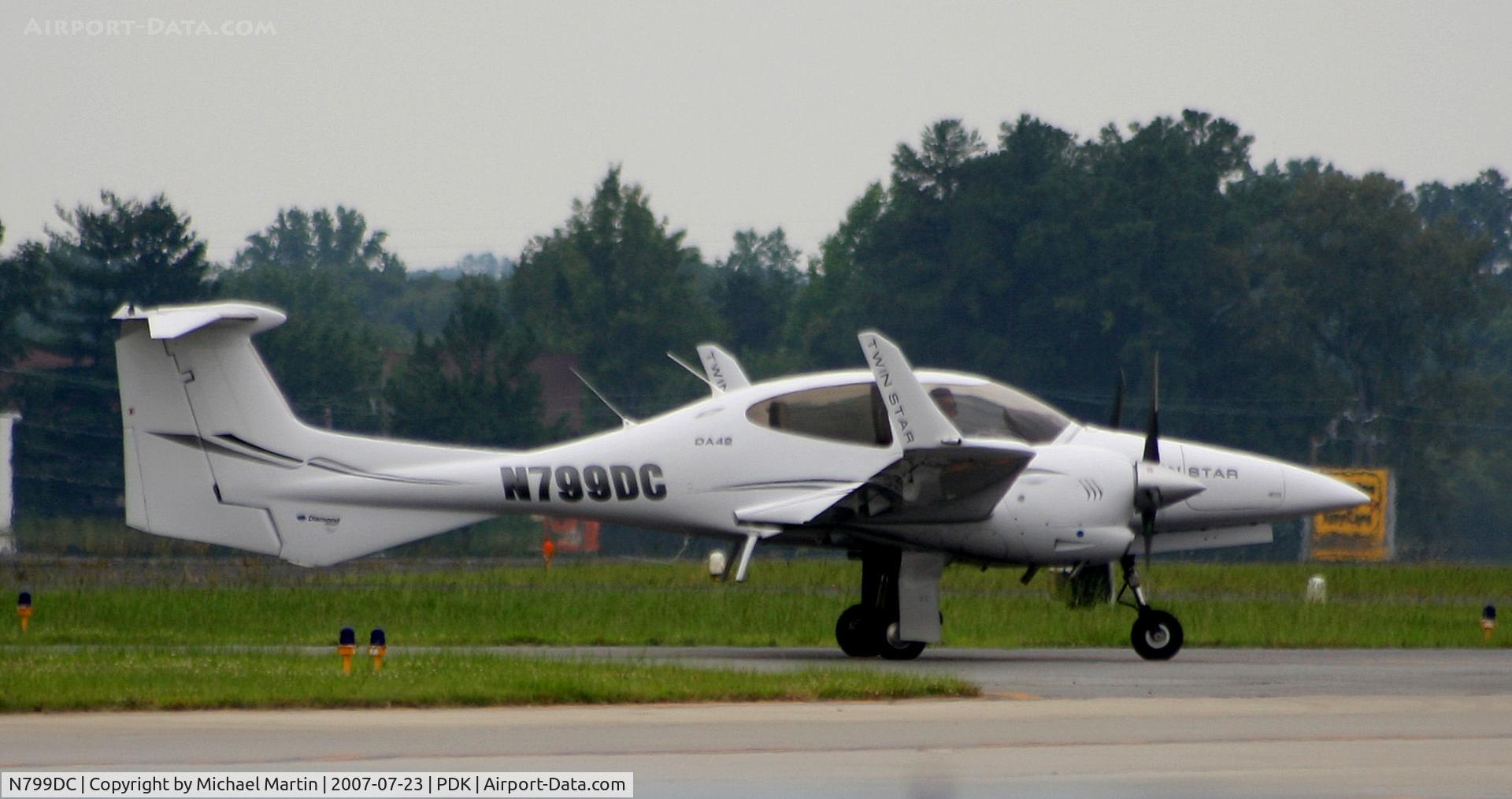 N799DC, 2006 Diamond DA-42 Twin Star C/N 42.AC016, Taxing to Mercury Air Center