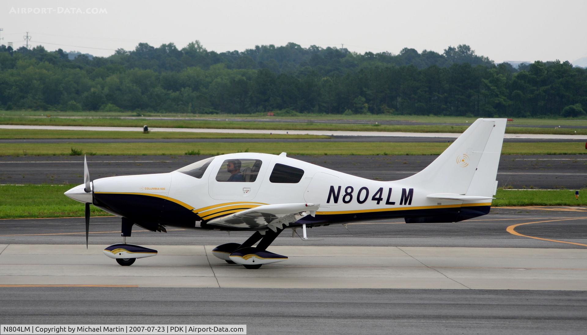 N804LM, 2007 Columbia Aircraft Mfg LC41-550FG C/N 41718, Taxing to Epps Air Service