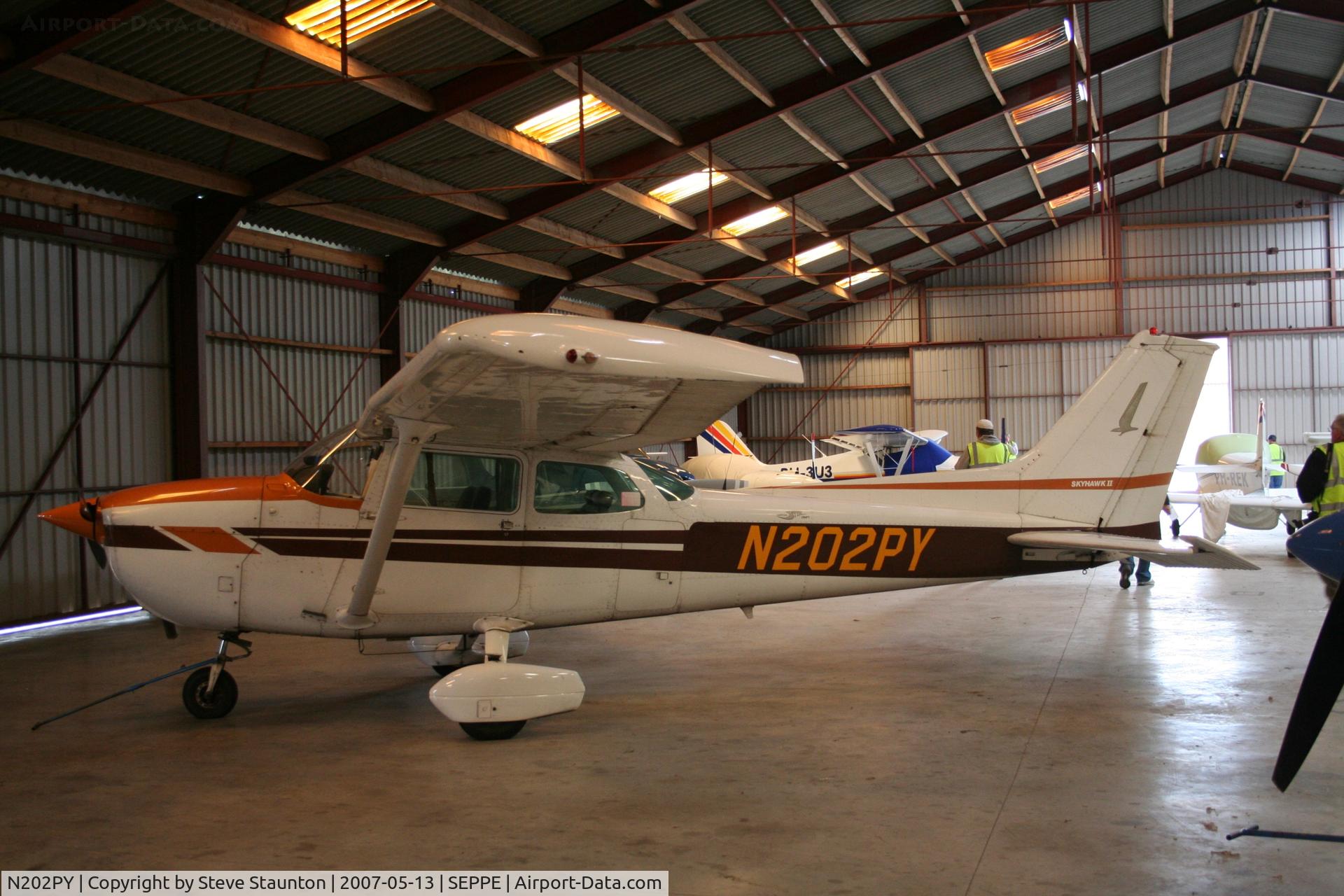 N202PY, 1978 Cessna 172N C/N 17271126, Taken on a Aeroprint tour @ Seppe