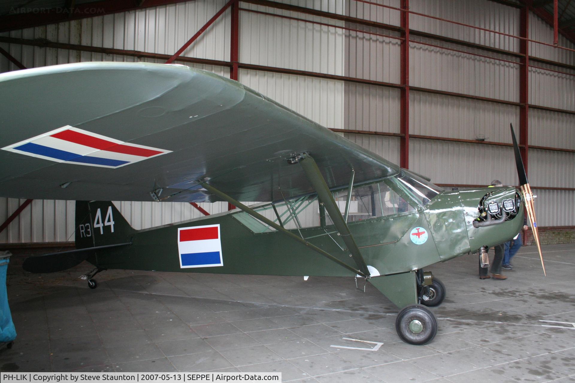 PH-LIK, 1943 Piper L-4H Grasshopper (J3C-65D) C/N 11990, Taken on a Aeroprint tour @ Seppe
