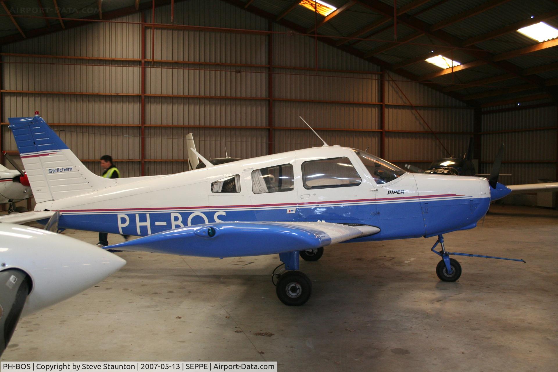 PH-BOS, 1976 Piper PA-28-151 C/N 28-7615375, Taken on a Aeroprint tour @ Seppe