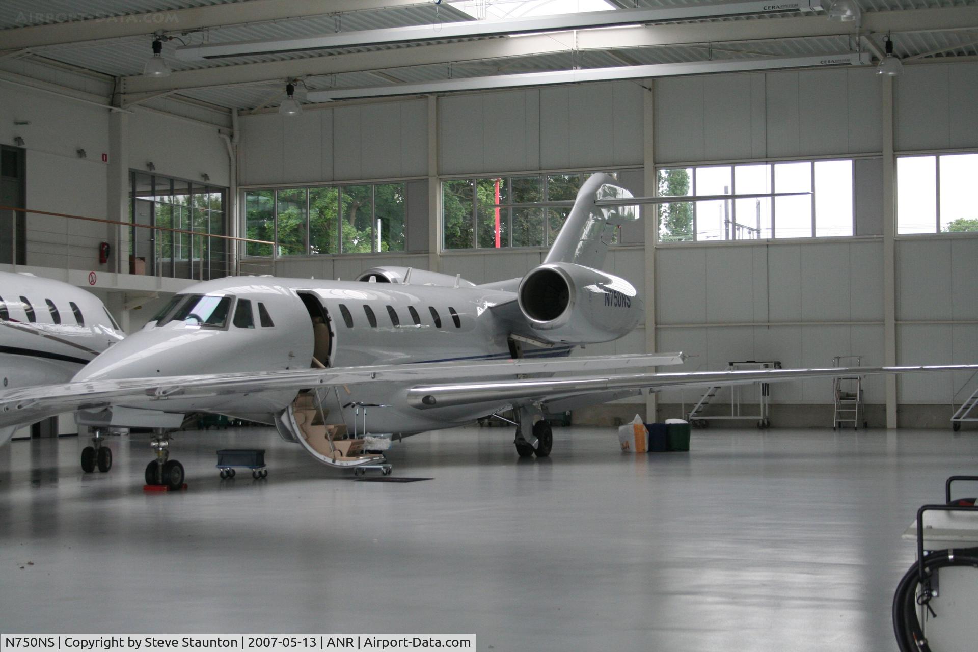 N750NS, 2001 Cessna 750 Citation X Citation X C/N 750-0172, Taken on a Aeroprint tour @ Antwerp