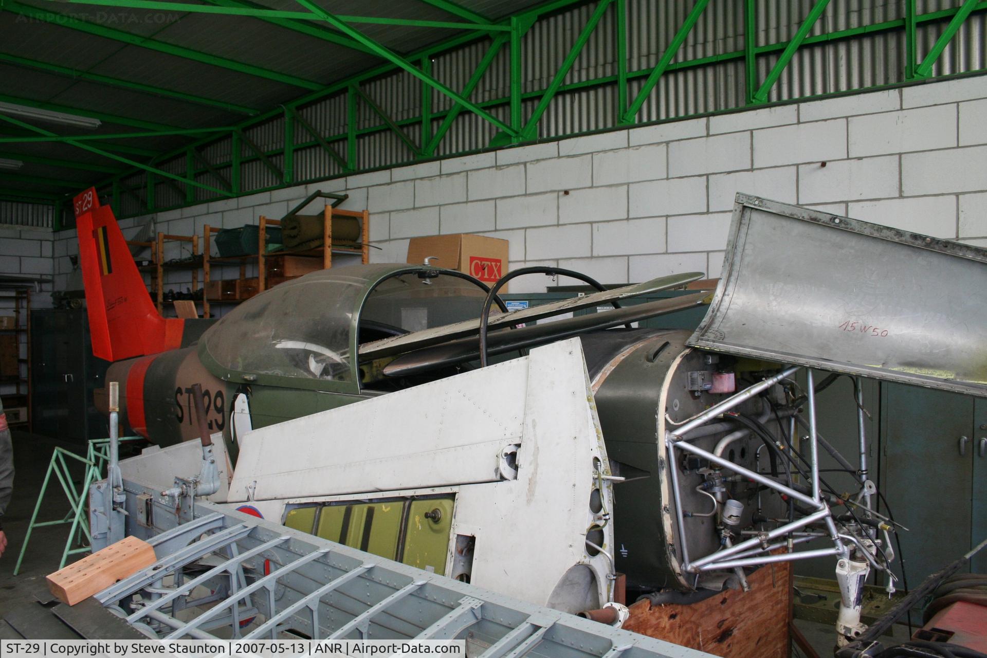 ST-29, SIAI-Marchetti SF-260MB C/N 10-29, Taken on an Aeroprint tour @ Antwerp