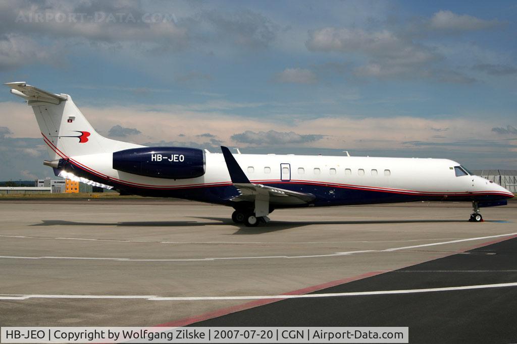 HB-JEO, 2004 Embraer EMB-135BJ Legacy C/N 14500802, visitor