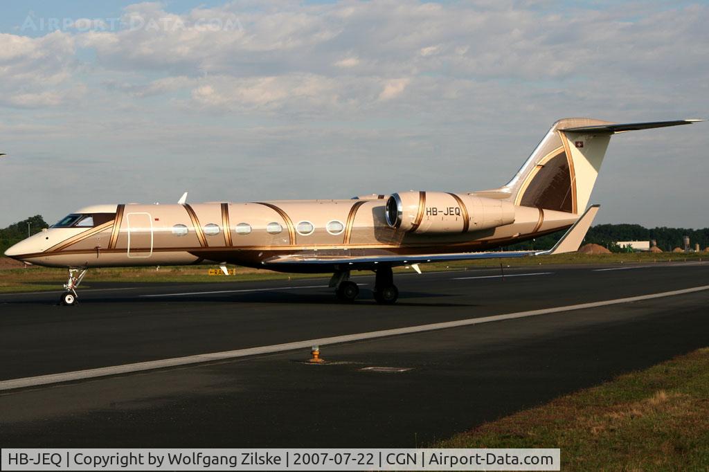 HB-JEQ, 2005 Gulfstream Aerospace GIV-X (G450) C/N 4027, visitor