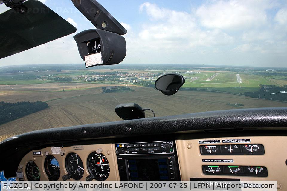 F-GZGD, Cessna TR182 Turbo Skylane RG Turbo Skylane RG C/N R182-00766, Finale rnw 25R