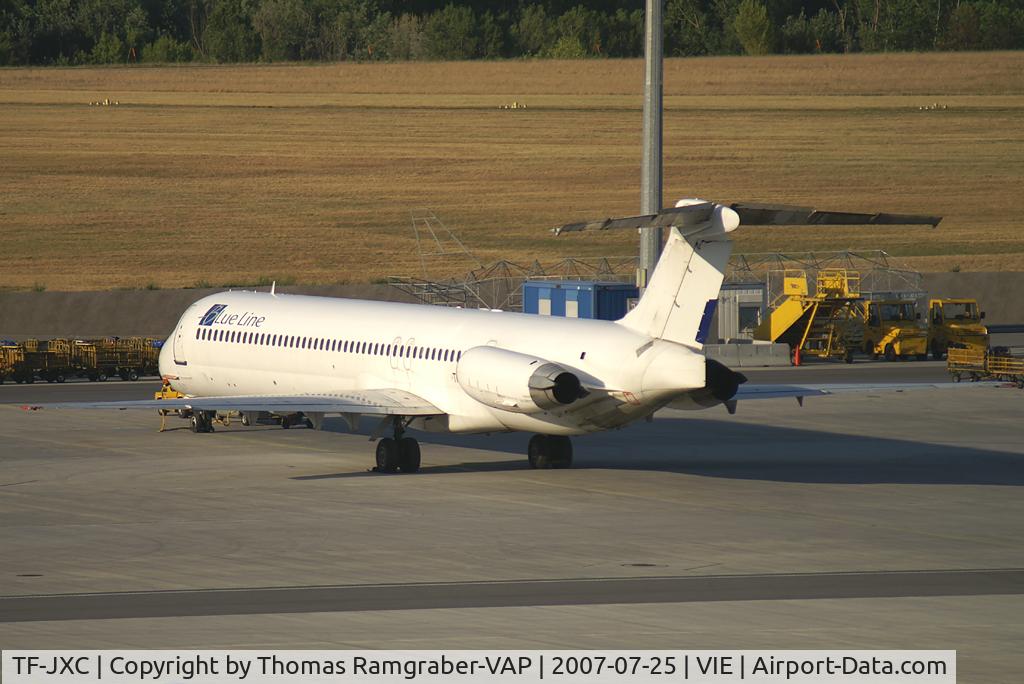TF-JXC, 1989 McDonnell Douglas MD-83 (DC-9-83) C/N 49627, Blue Line MDD MD 80