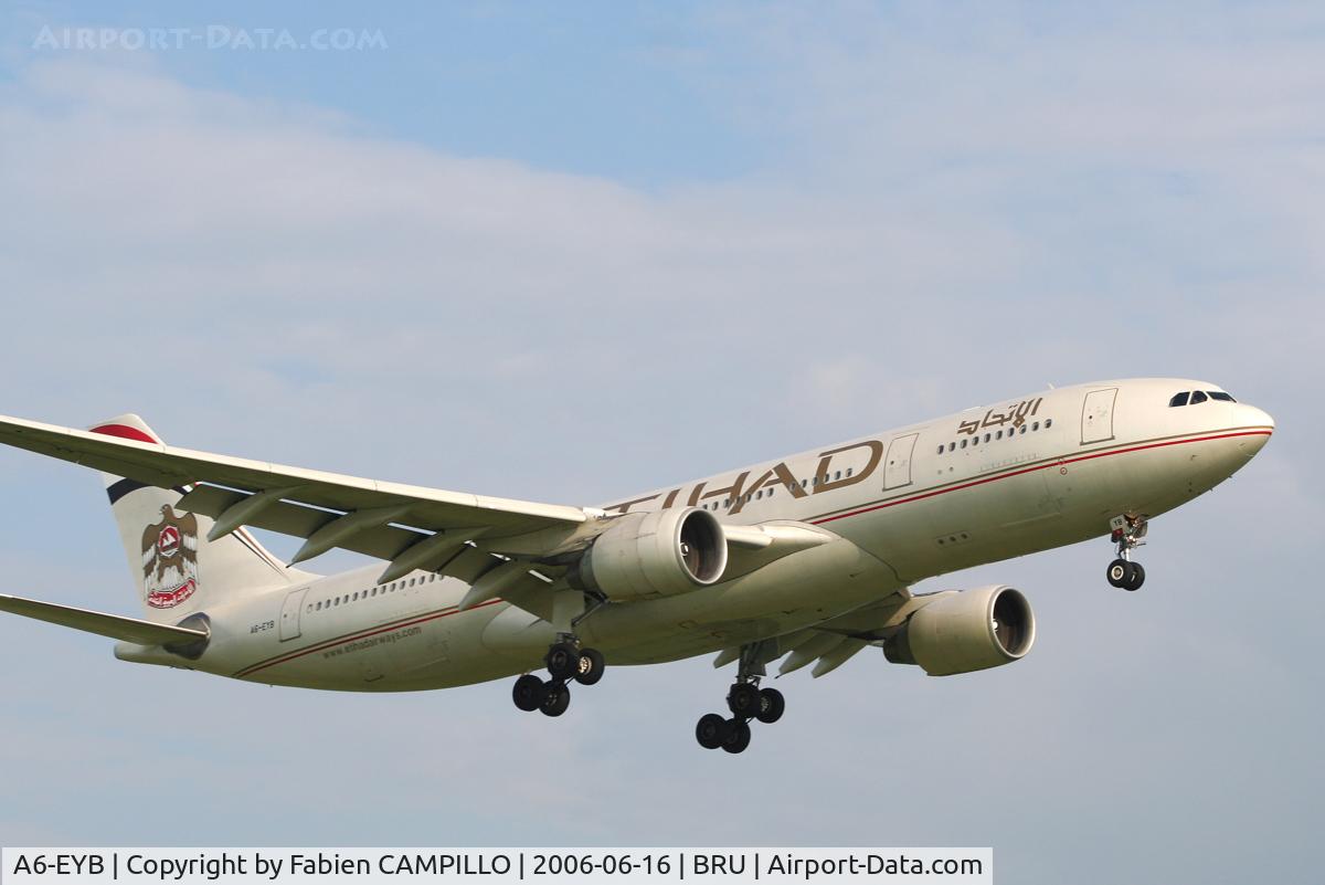 A6-EYB, 1999 Airbus A330-223 C/N 259, Etihad