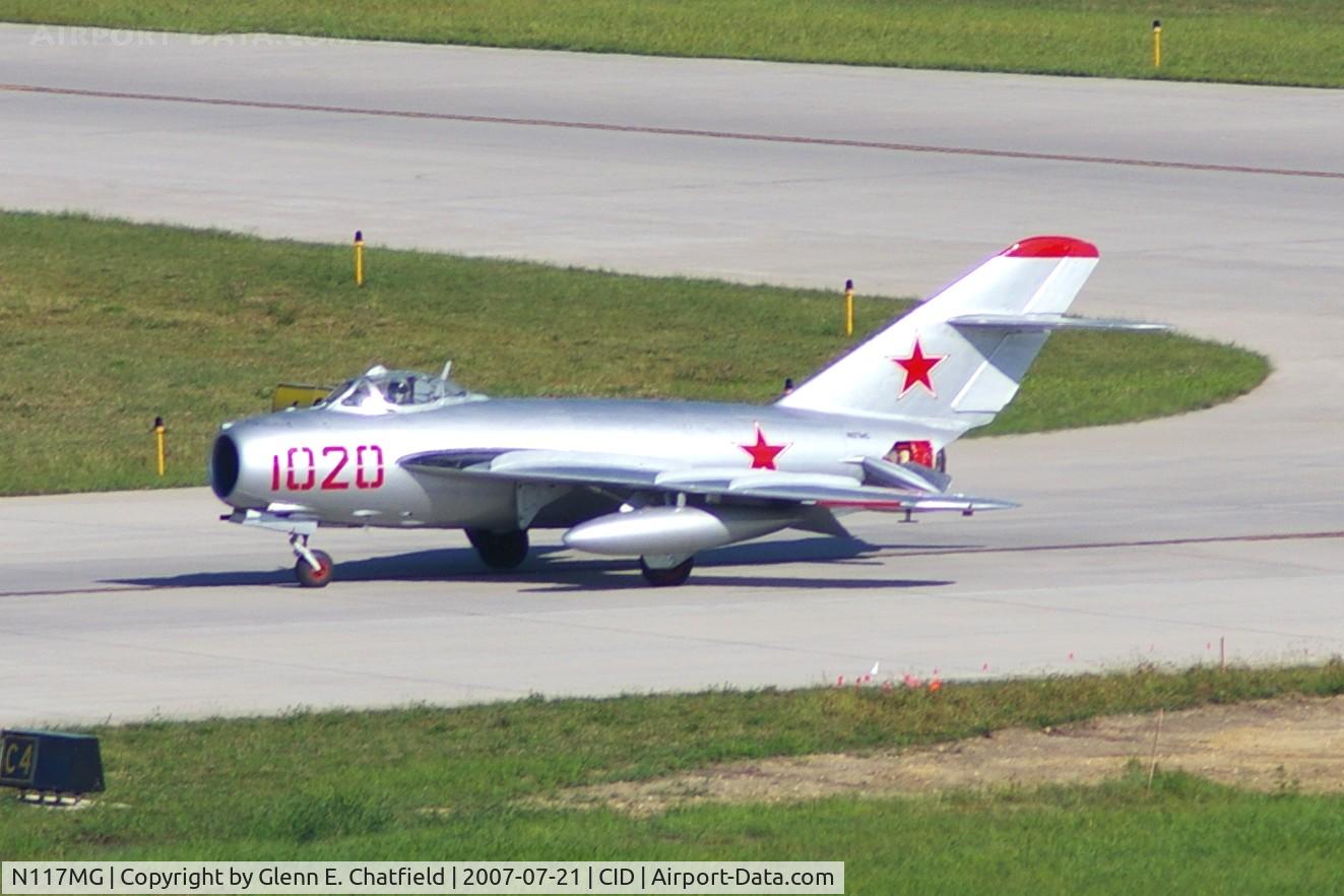 N117MG, 1964 PZL-Mielec Lim-5 (MiG-17F) C/N 1C1020, Exiting the runway at C4