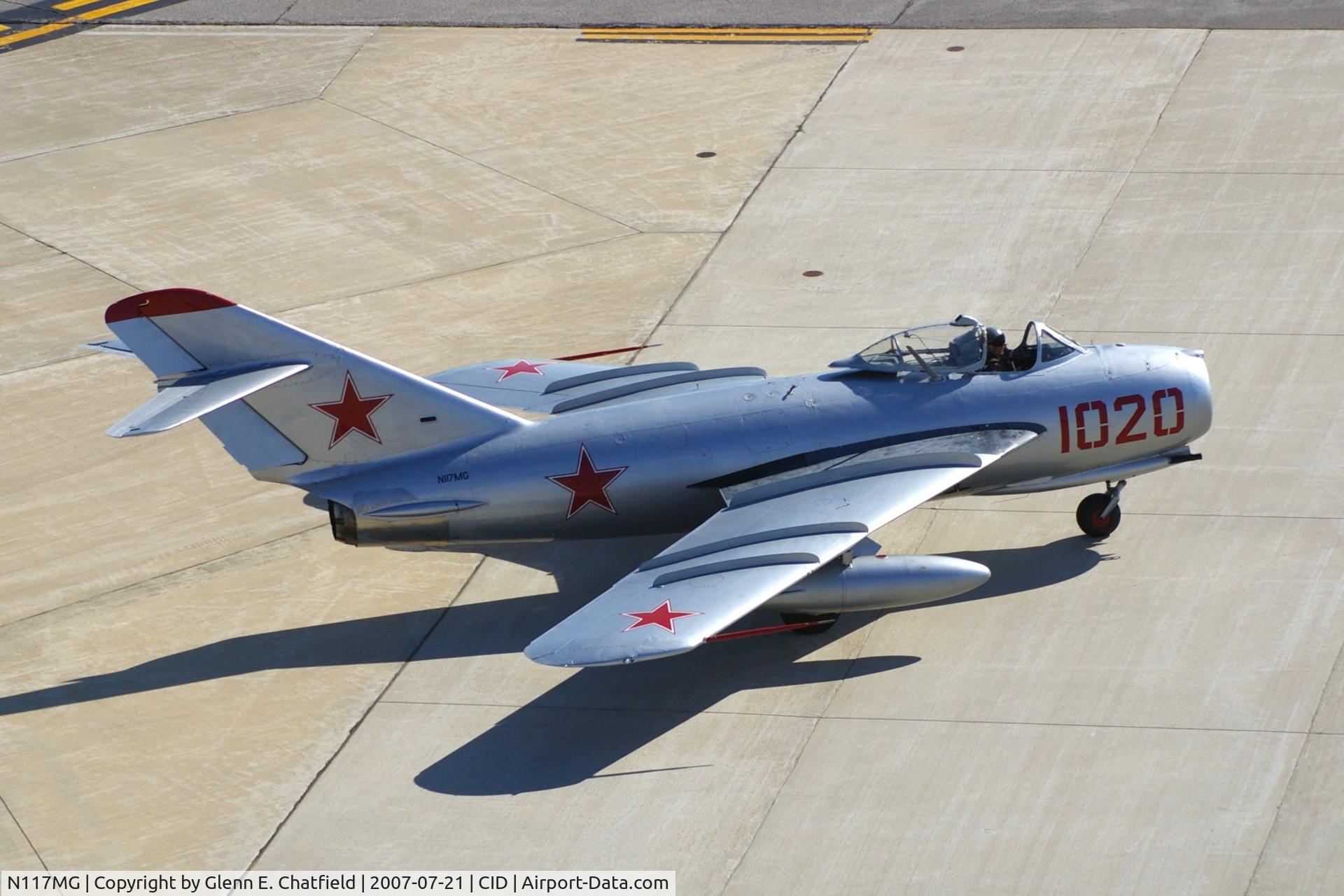 N117MG, 1964 PZL-Mielec Lim-5 (MiG-17F) C/N 1C1020, Taxiing to the ramp past the control tower