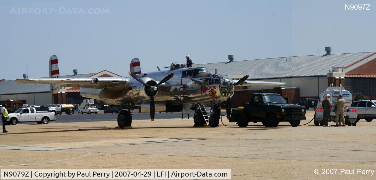 N9079Z, 1944 North American TB-25N Mitchell C/N 108-34009, Panchito getting some gas