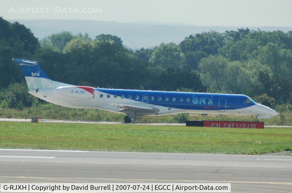 G-RJXH, 2001 Embraer EMB-145EP (ERJ-145EP) C/N 145442, BMI - Taking Off