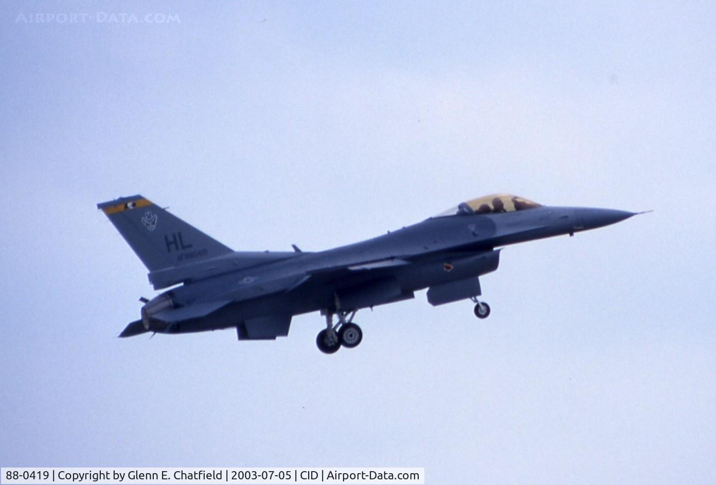 88-0419, General Dynamics F-16CG Night Falcon C/N 1C-21, F-16 from the 388th Fighter Wing doing fly by at Cedar Rapids.  Shot from inside the control tower with a 600 mm lens