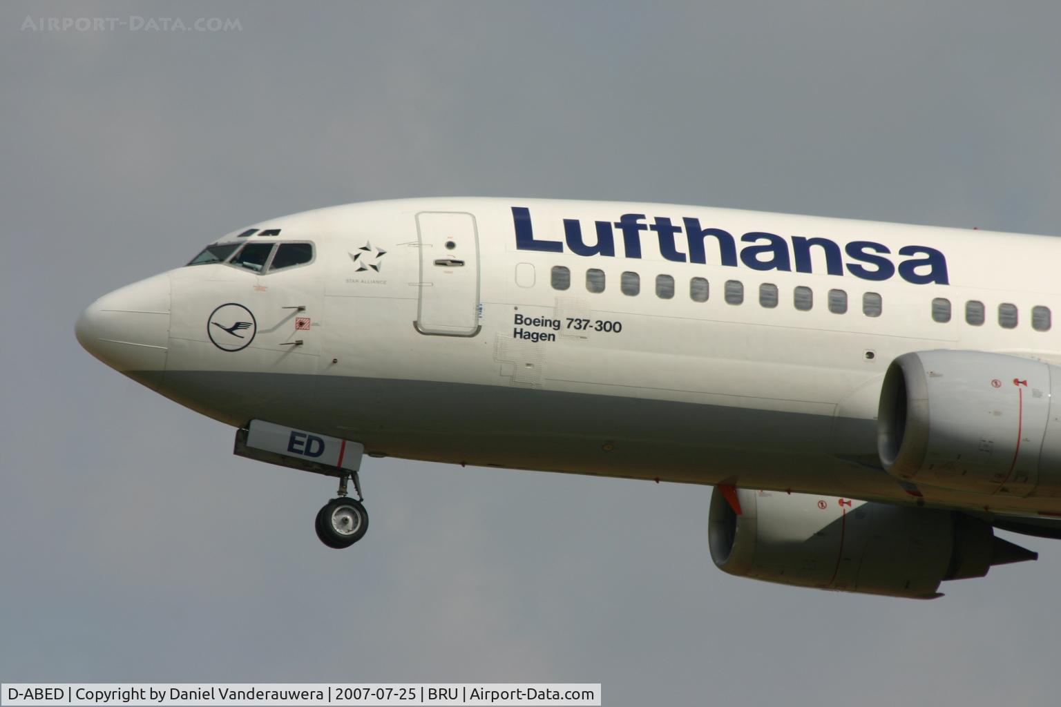 D-ABED, 1991 Boeing 737-330 C/N 25215, descending to rwy 25L