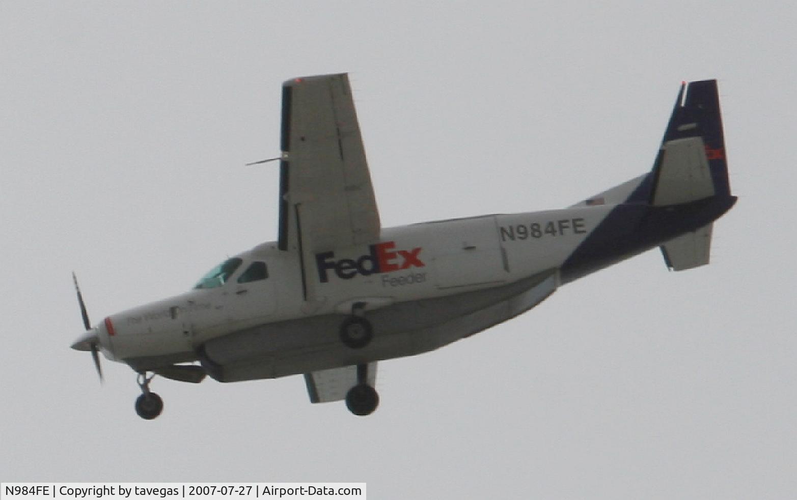 N984FE, 1988 Cessna 208B Super Cargomaster C/N 208B0115, over las vegas in the rain about 5000 agl