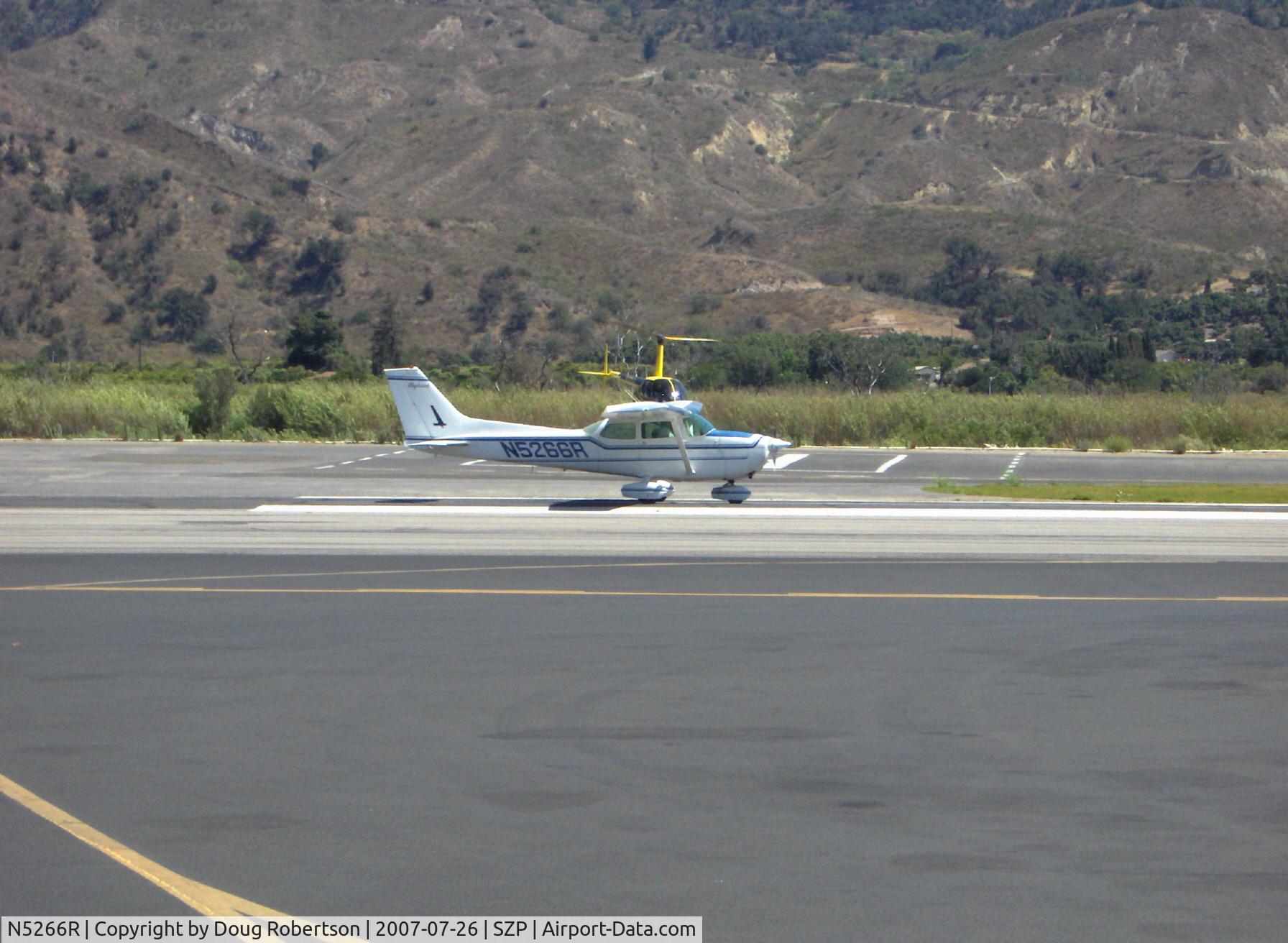 N5266R, 1974 Cessna 172M C/N 17263480, 1974 Cessna 172M, Lycoming O-320-E2D 150 Hp, landing roll Rwy 22