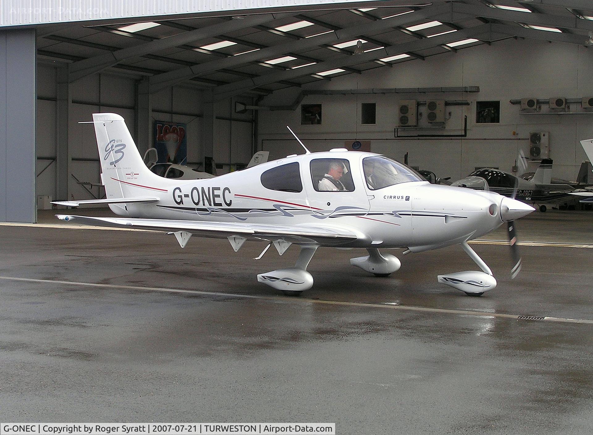 G-ONEC, 2007 Cirrus SR22 G3 GTS C/N 2488, Cirrus SR22 G3 GTS