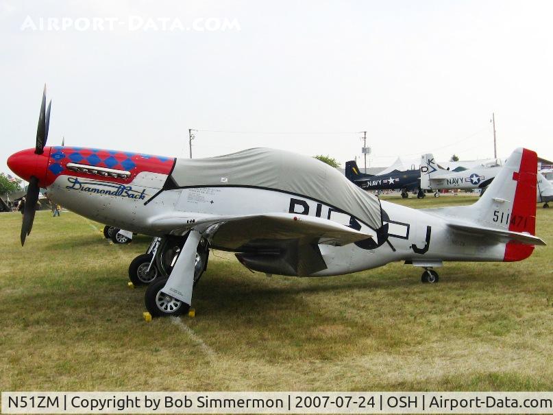N51ZM, 1945 North American P-51D Mustang C/N 45-11471, Mustang pen at Airventure '07