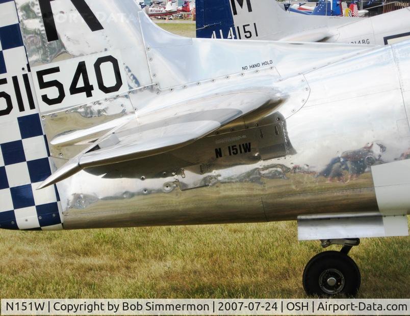 N151W, 1945 North American F-51D Mustang C/N 124-48293, Mustang pen at Airventure '07