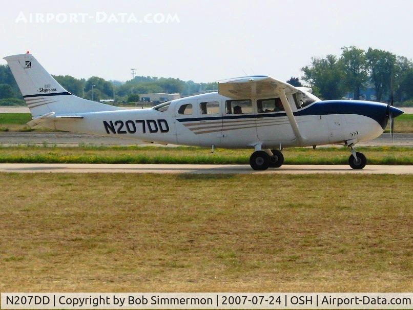 N207DD, 1969 Cessna 207 C/N 20700049, Departing Airventure '07