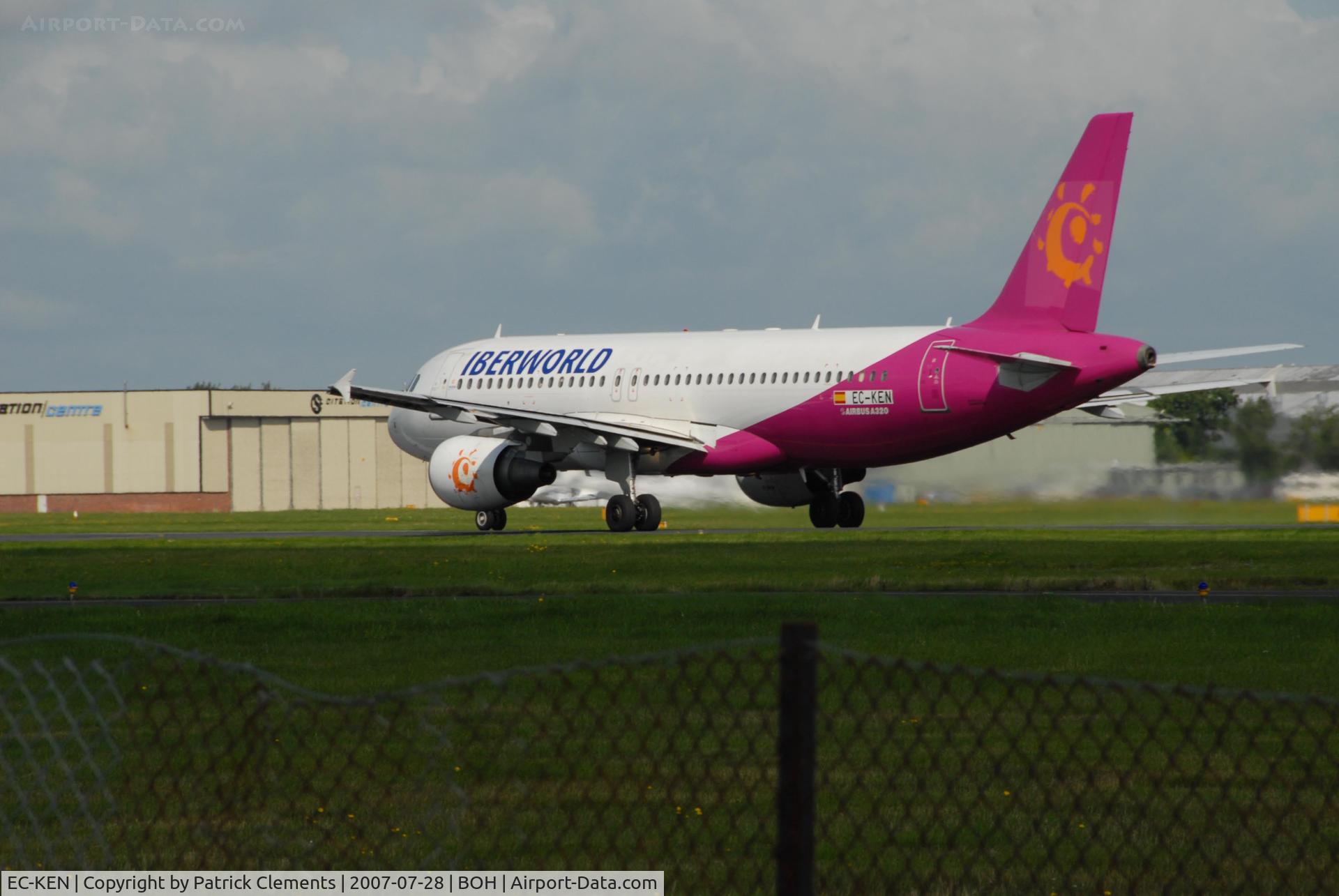 EC-KEN, 2001 Airbus A320-214 C/N 1597, IBERWORLD JUST BEFORE ROTATE