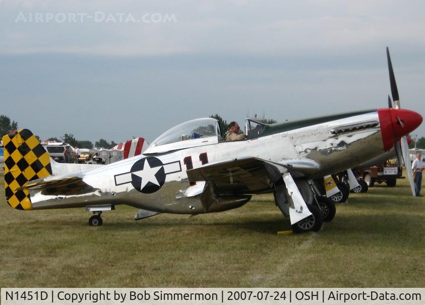 N1451D, 1944 North American P-51D Mustang C/N 44-74446A, Mustang pen at Airventure '07